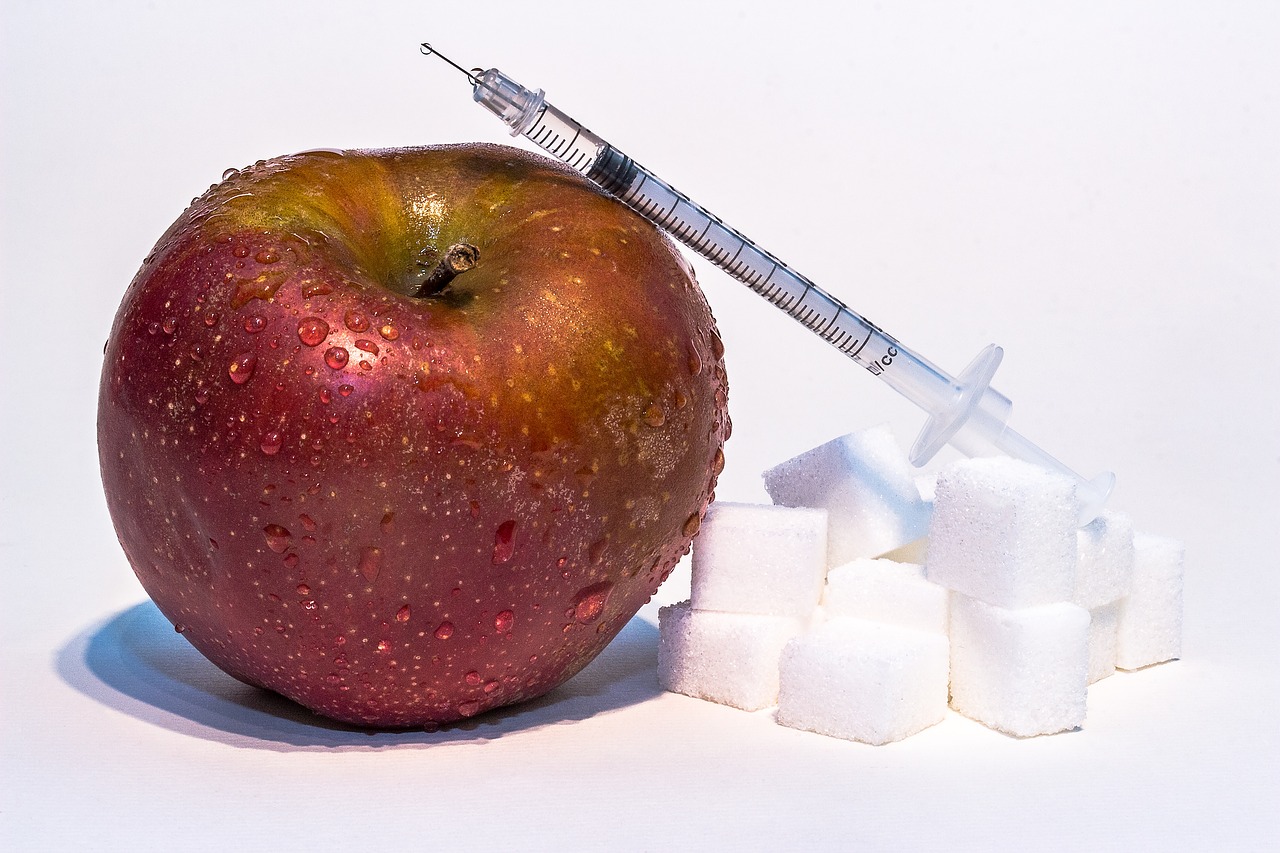 Image - insulin syringe insulin diabetes