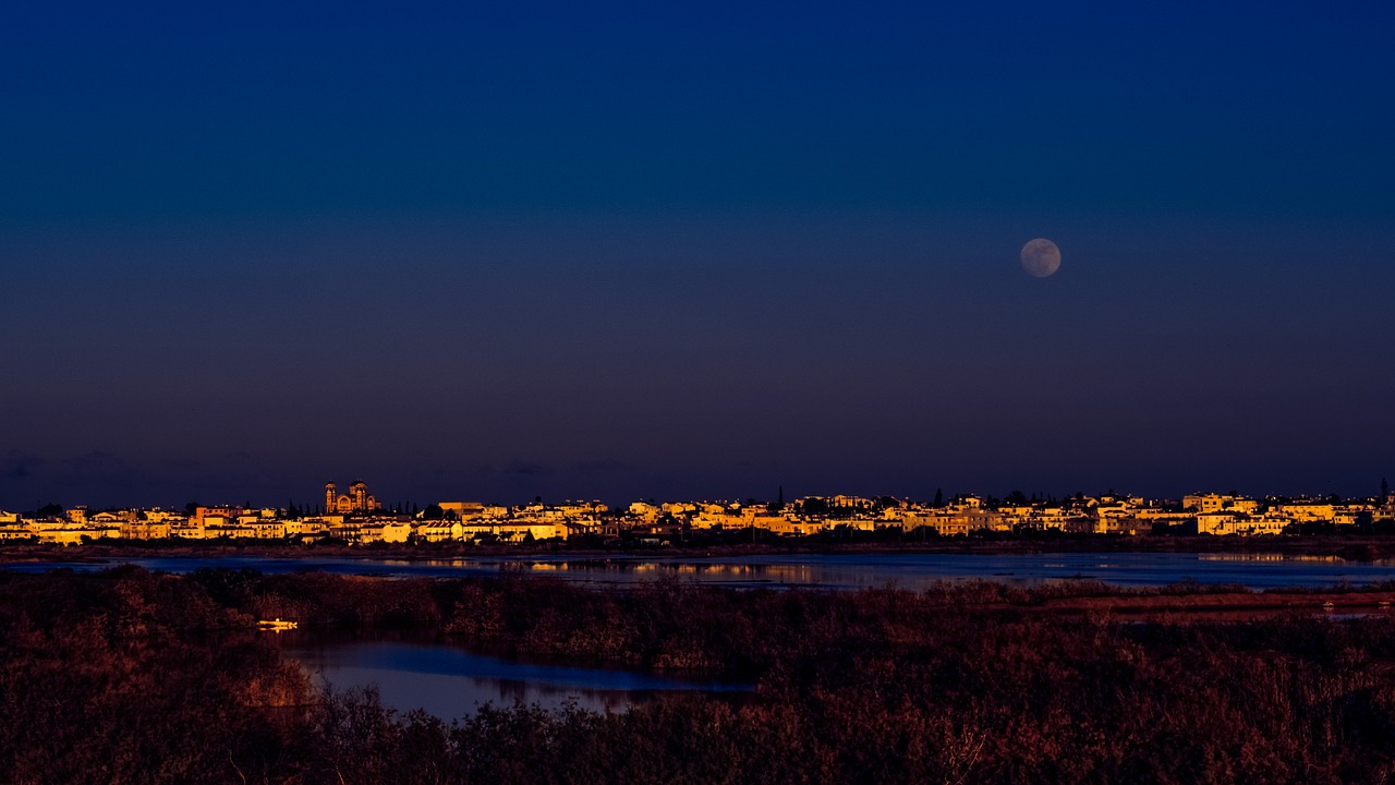 Image - cyprus paralimni town lake evening