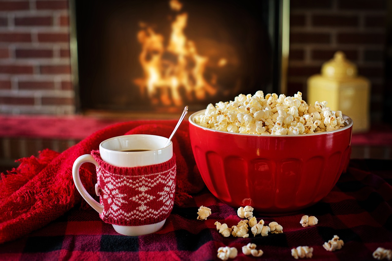 Image - warm and cozy winter popcorn coffee
