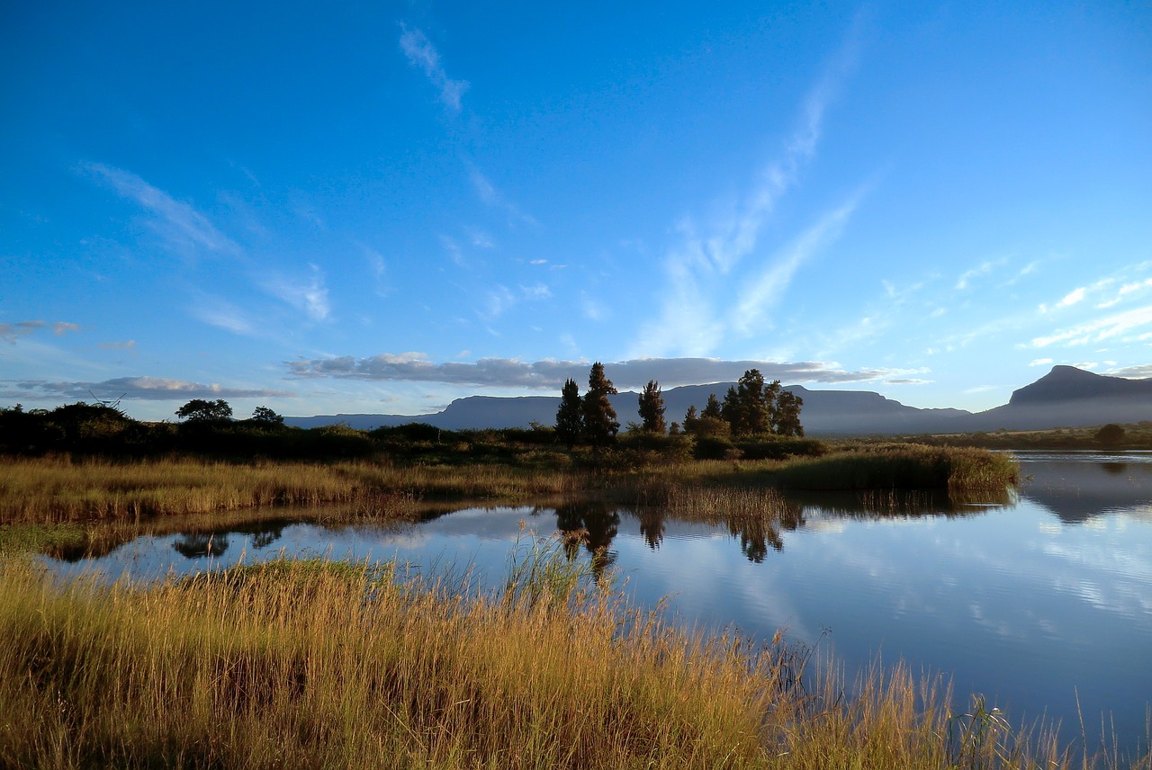 Image - south africa drakensberg mountains