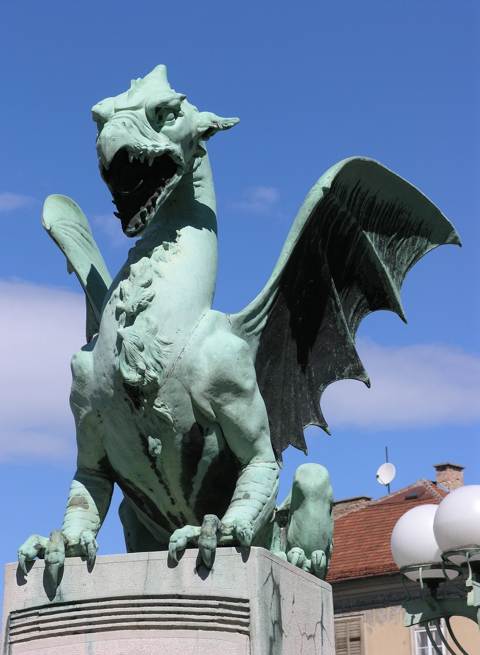 Image - dragon bridge sculpture bronze