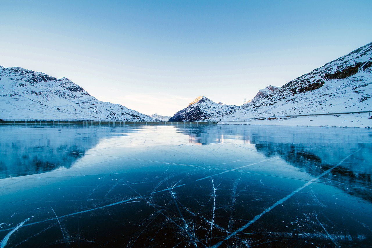 Image - switzerland winter snow ice frozen