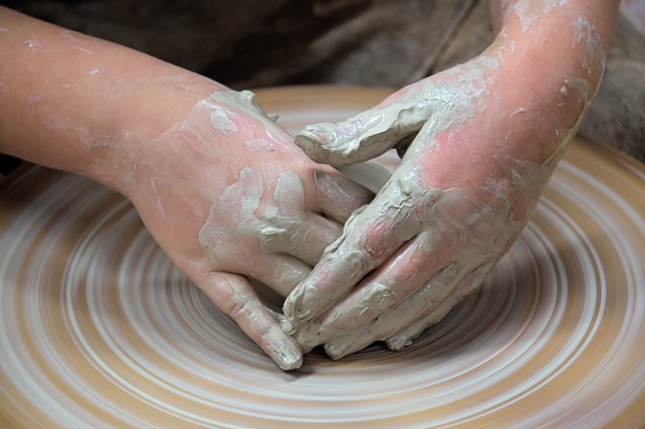 Image - hub hands hand labor potters