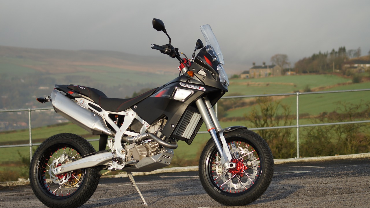 Image - moorland motorcycle pennines