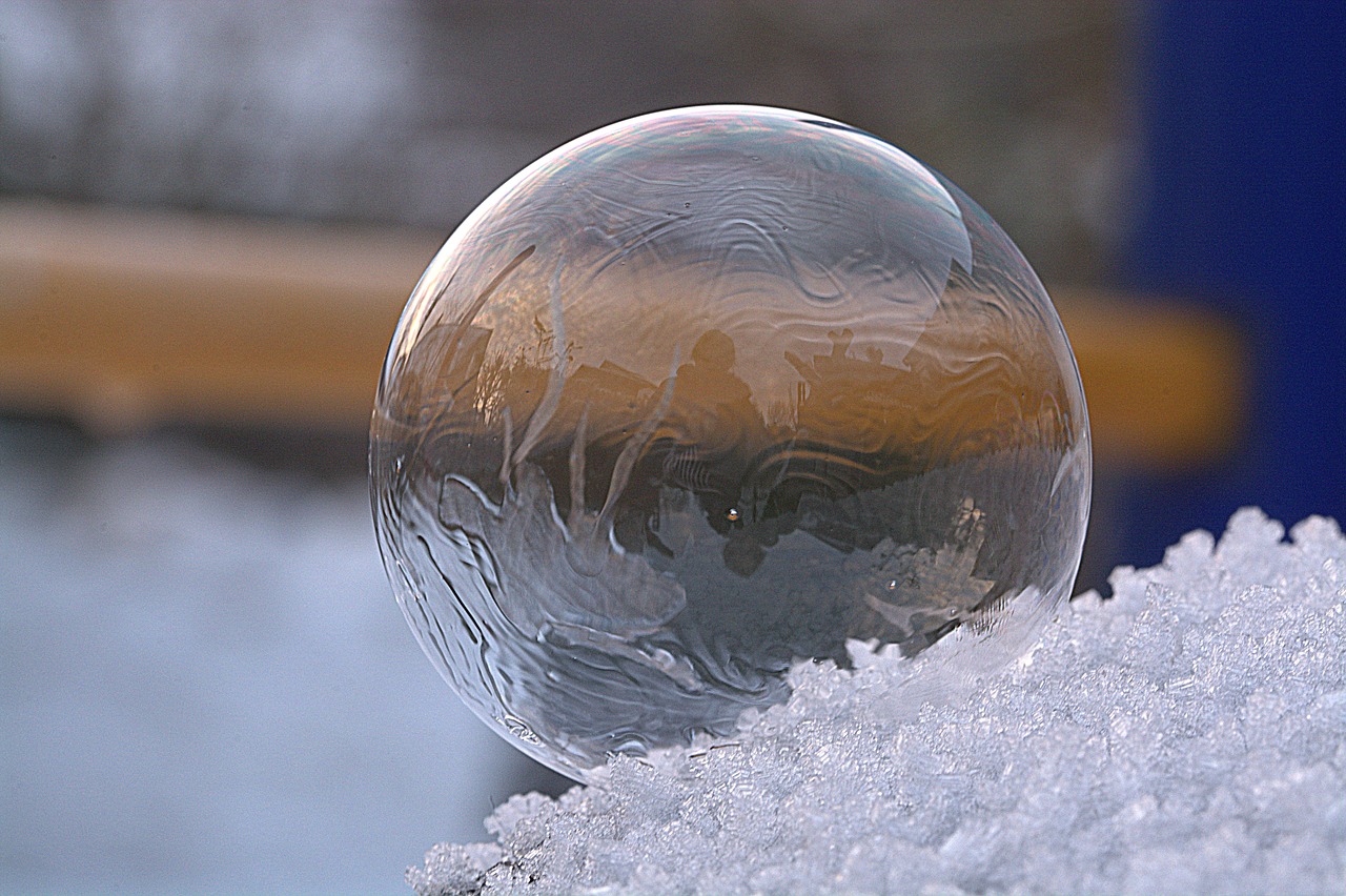 Image - soap bubble freeze frozen