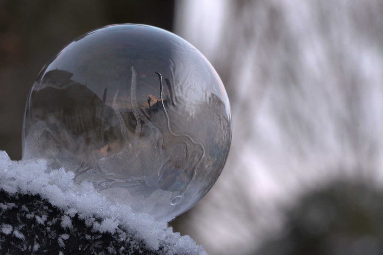 Image - soap bubble freeze frozen