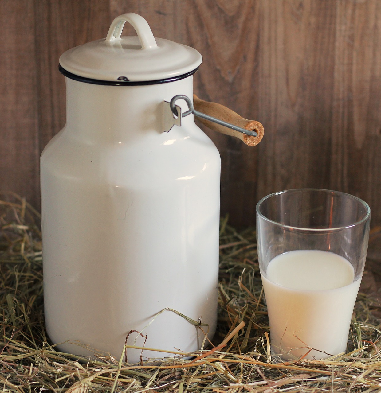 Image - milk can glass milk glass of milk