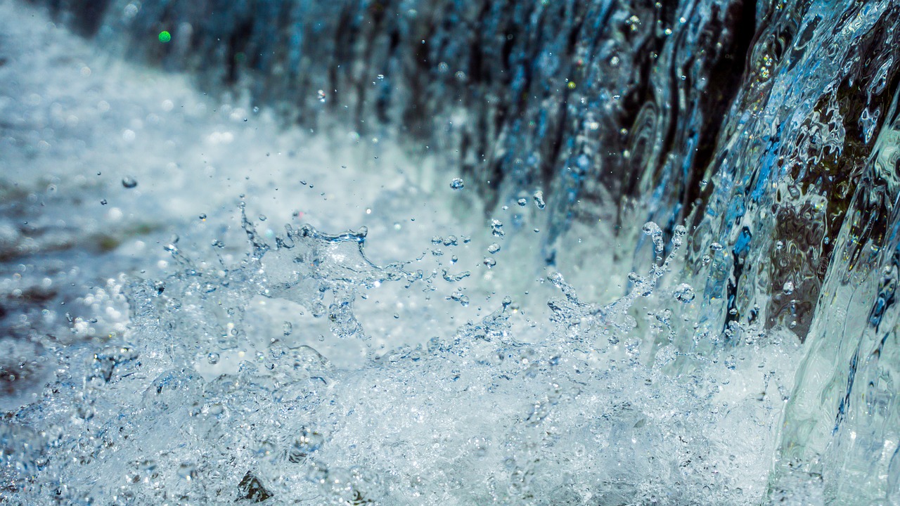 Image - splash water blue water drops