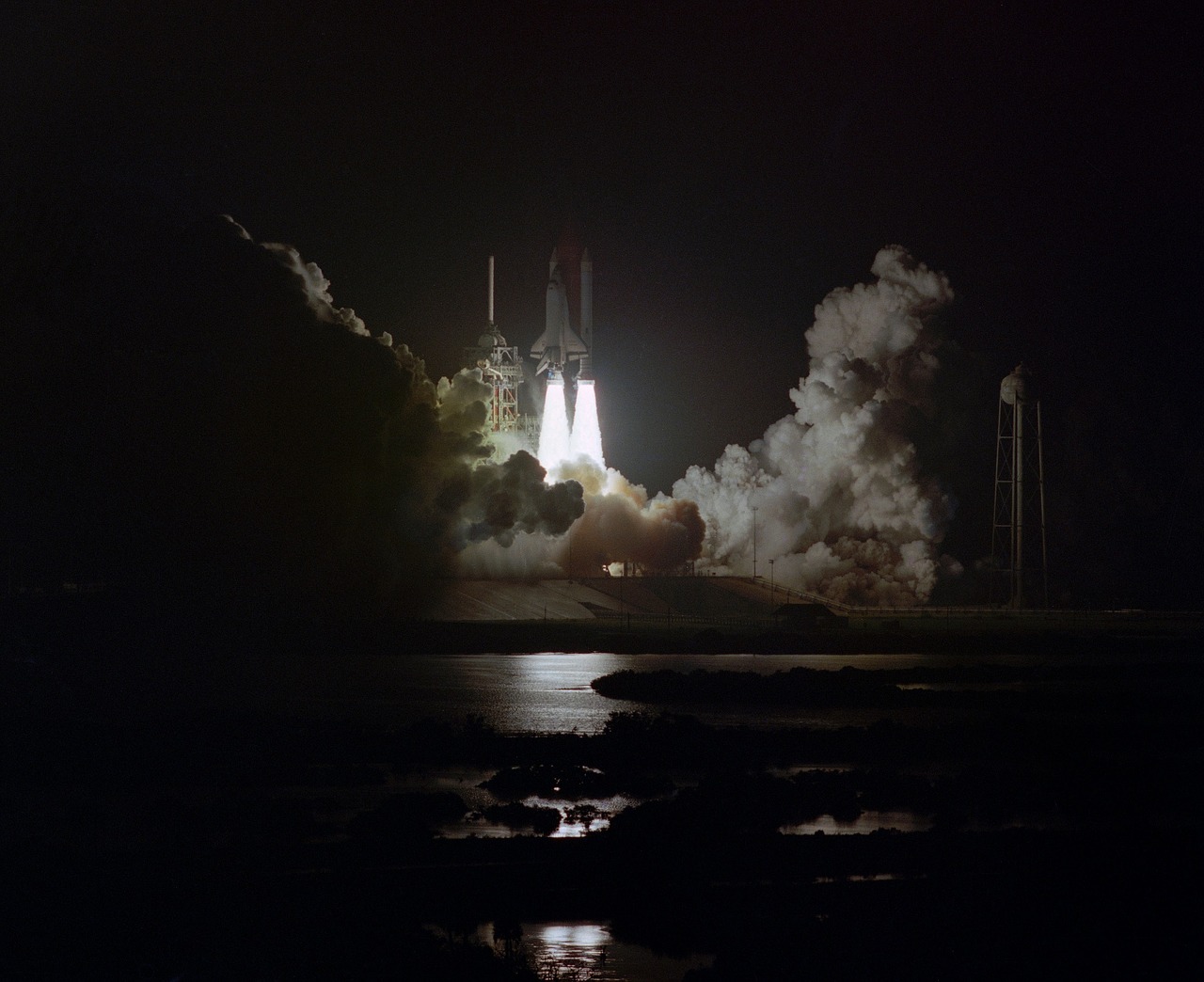 Image - challenger space shuttle launch