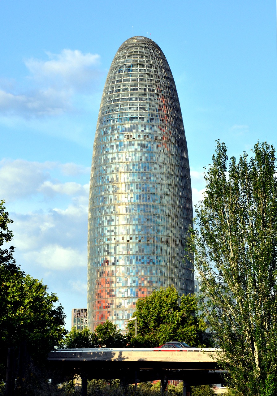 Image - torre agbar barcelona architecture