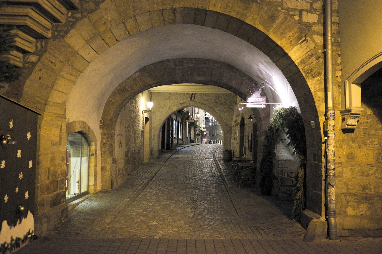 Image - tunnel goal erfurt chandler bridge