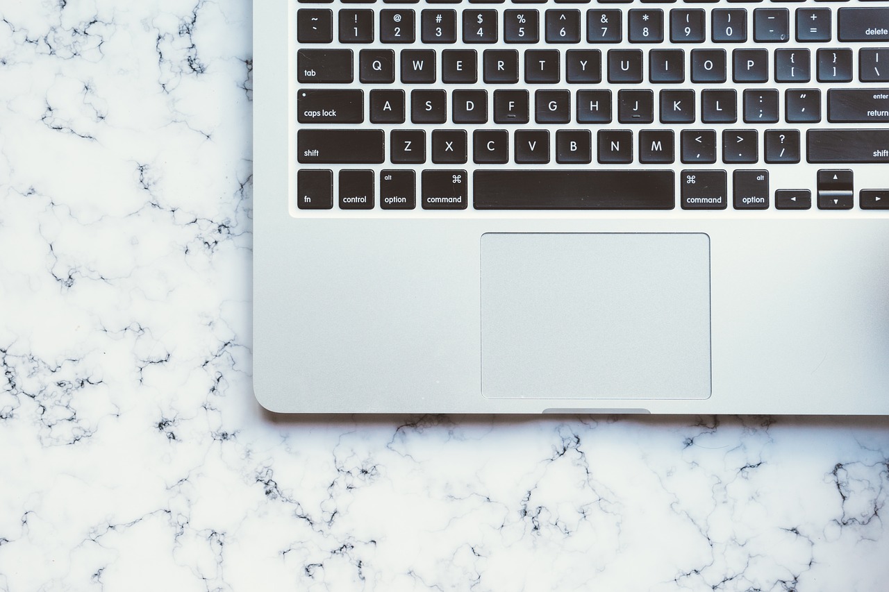 Image - laptop flat lay overhead keyboard