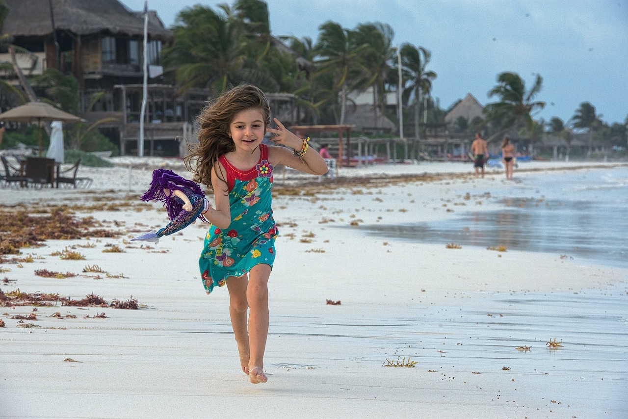 Image - fun kid running joy happy child