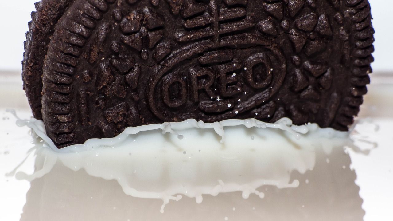 Image - milk biscuit inject oreo chocolate