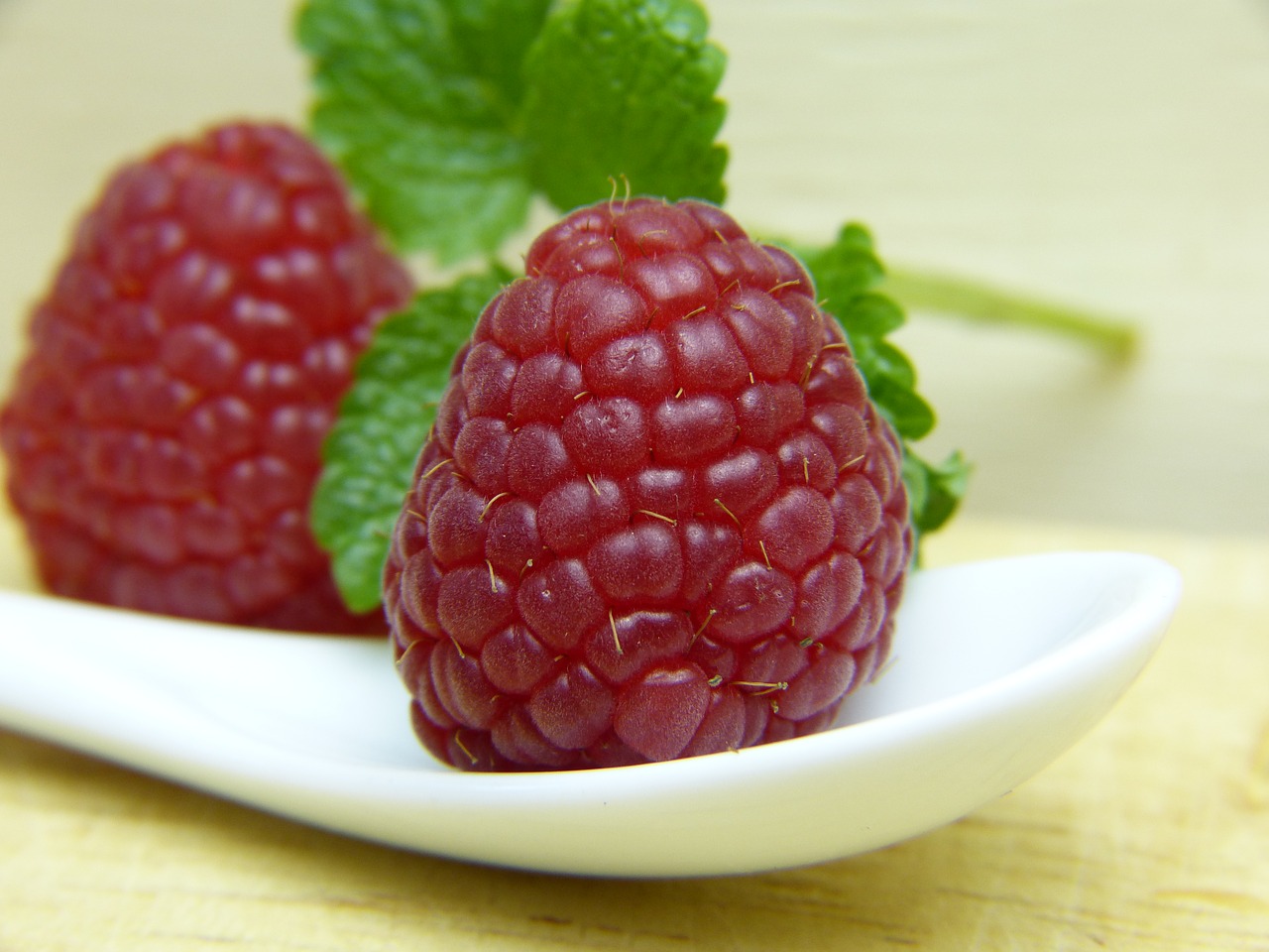 Image - raspberry mint fruit frisch