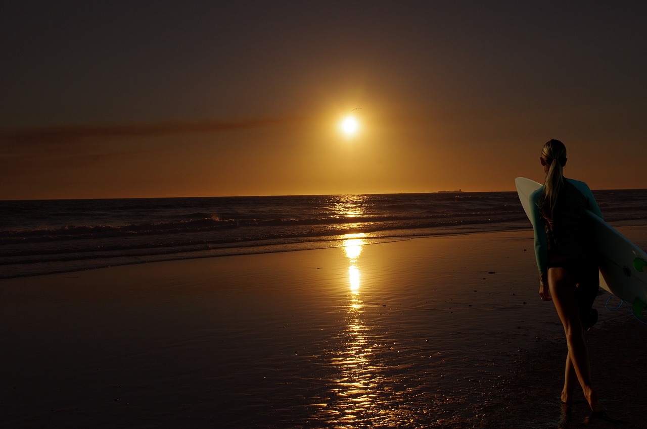 Image - sunrise women s beach red sea