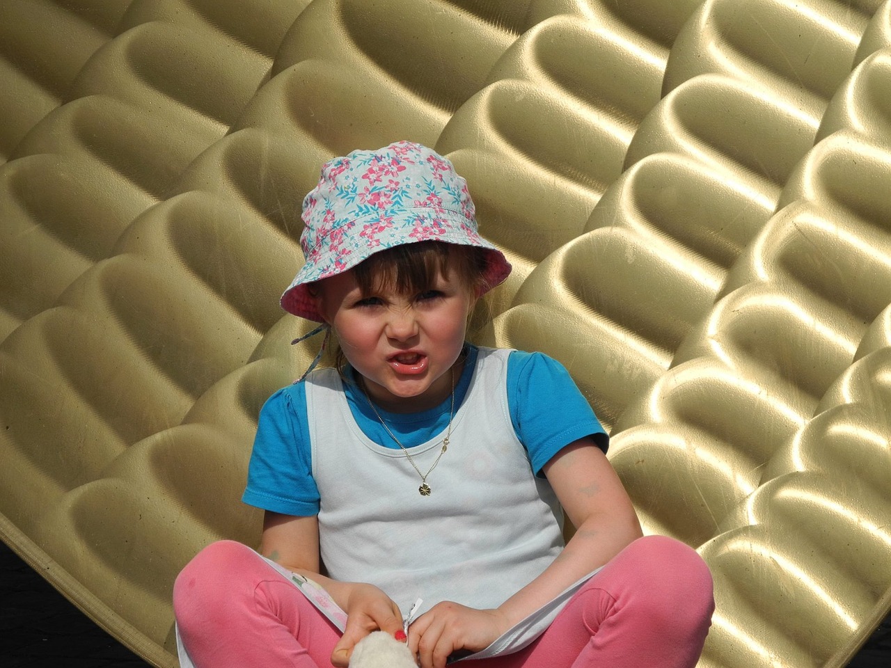 Image - child girl teddy bear cap face