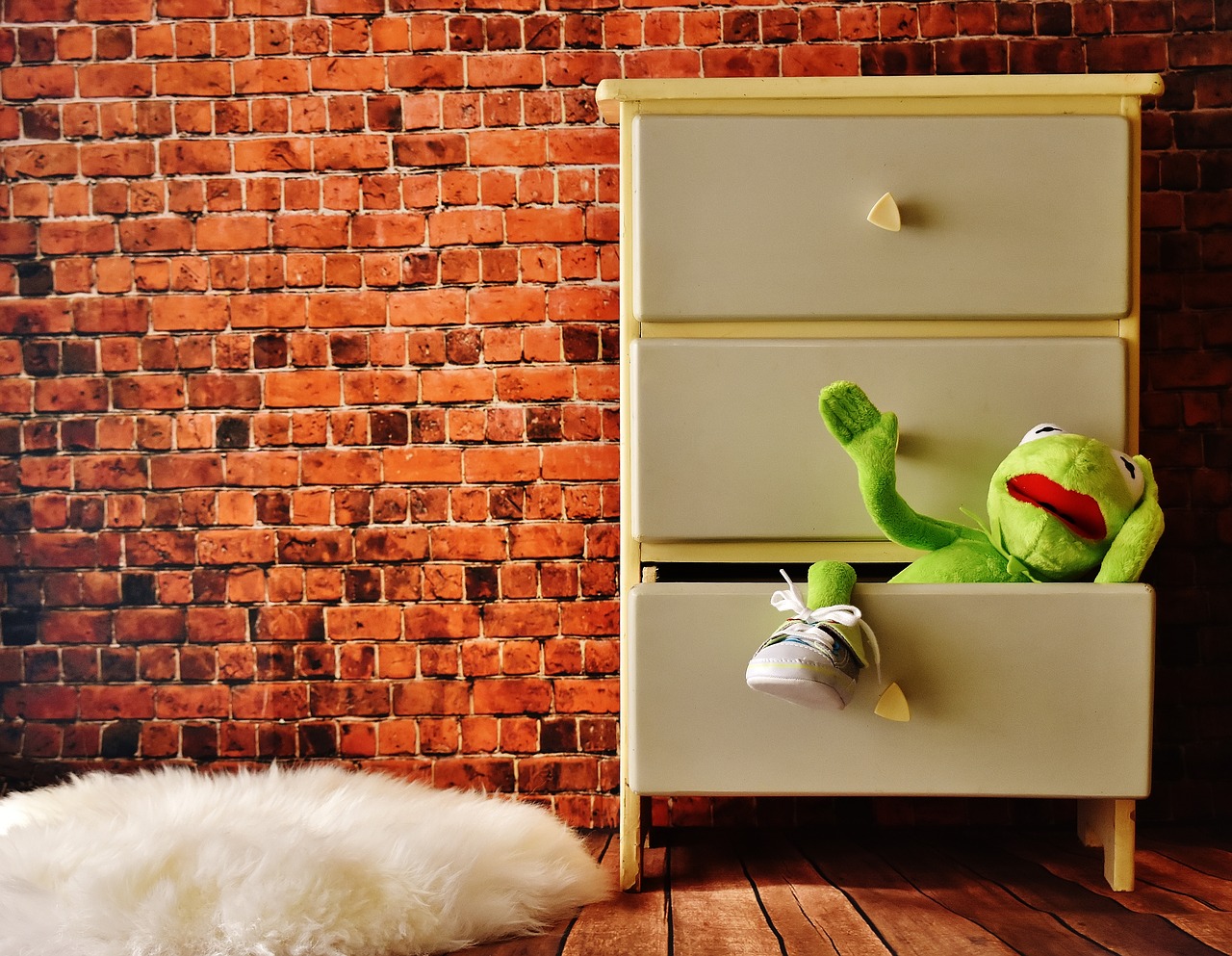 Image - cabinet chest of drawers kermit