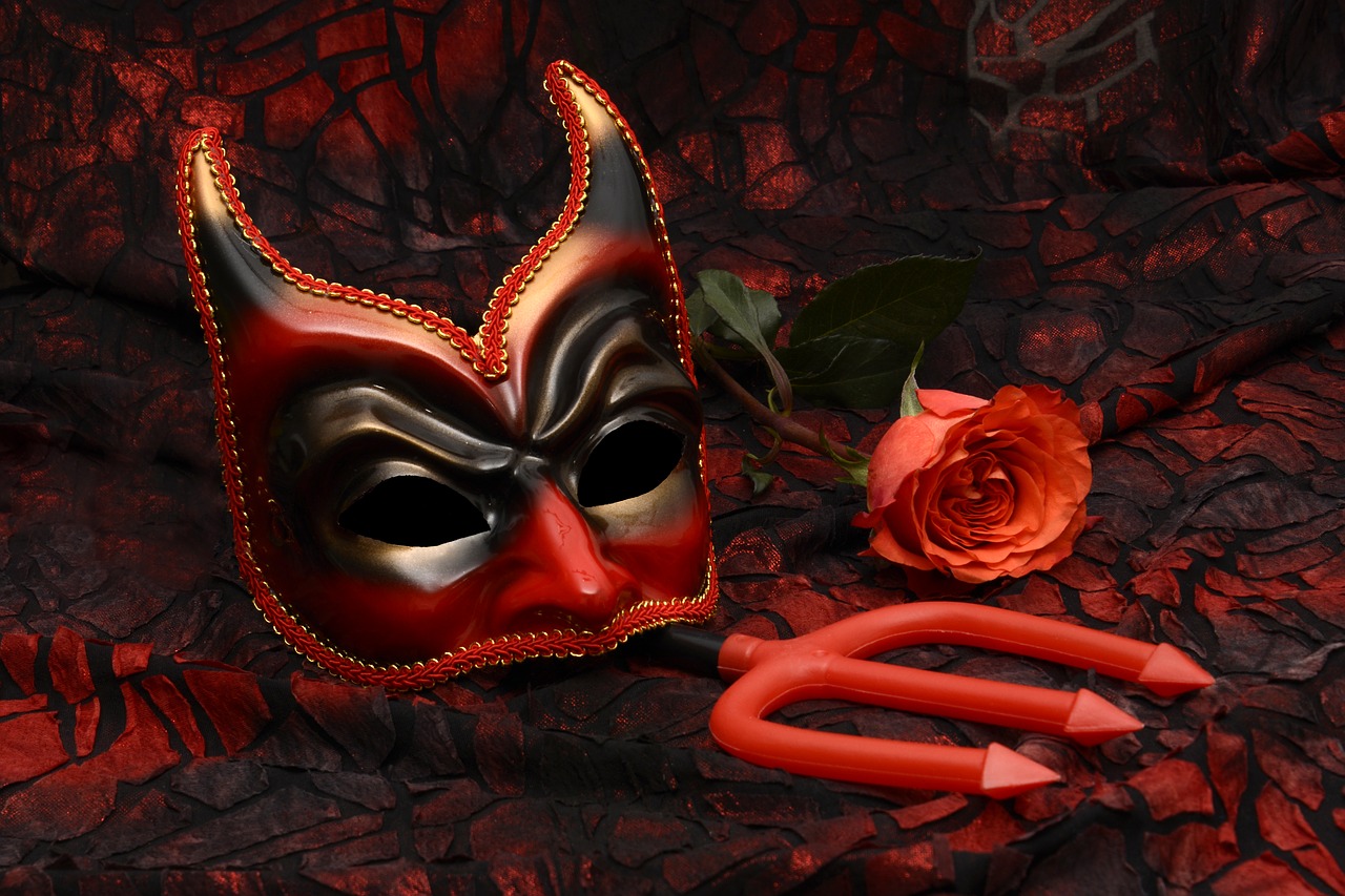 Image - mask carnival mysterious close