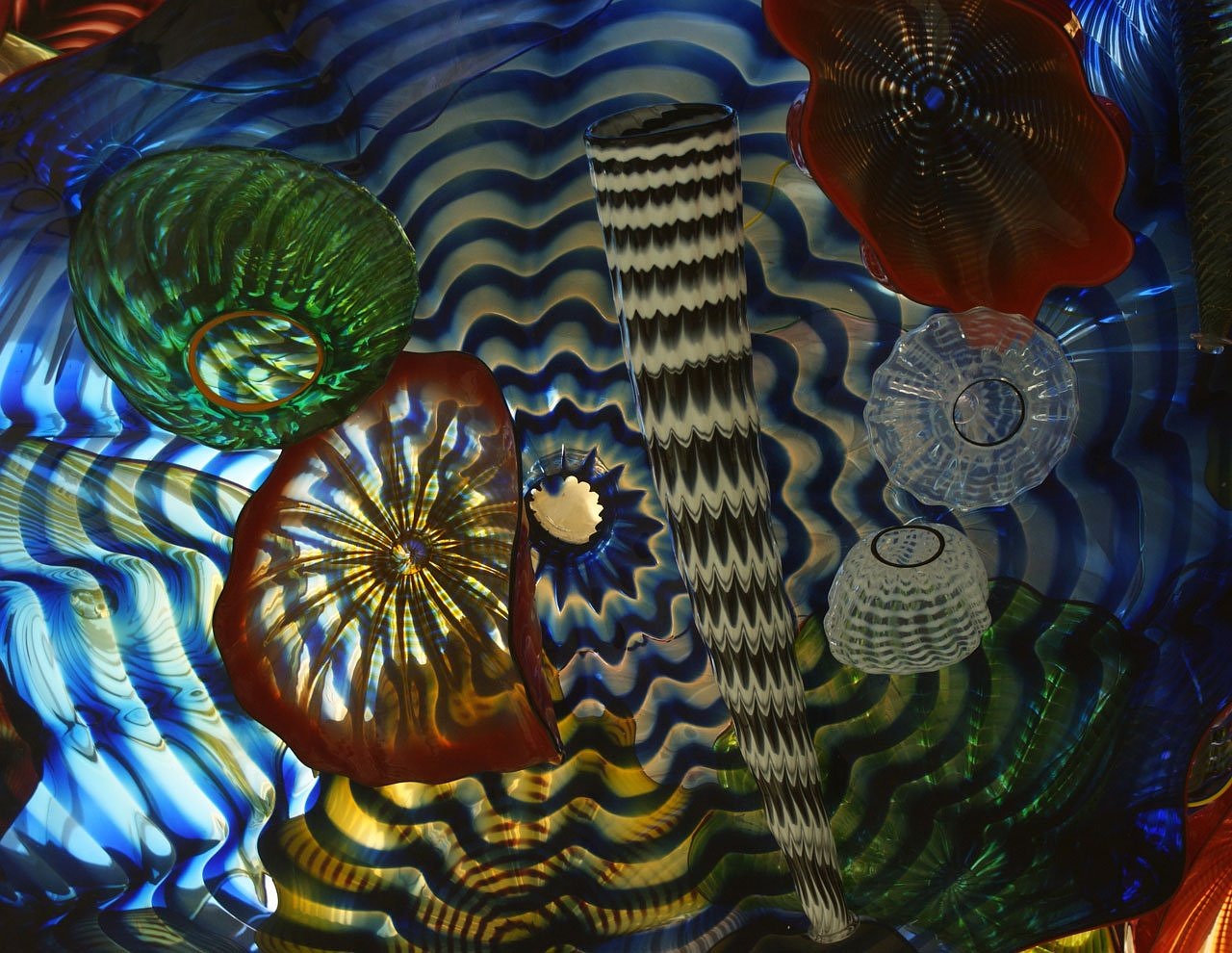Image - glass art tacoma washington light