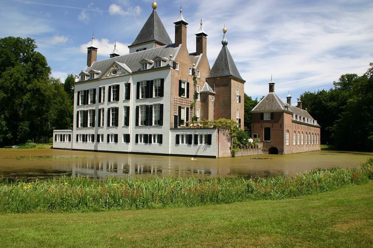 Image - castle summer swan landscape pond