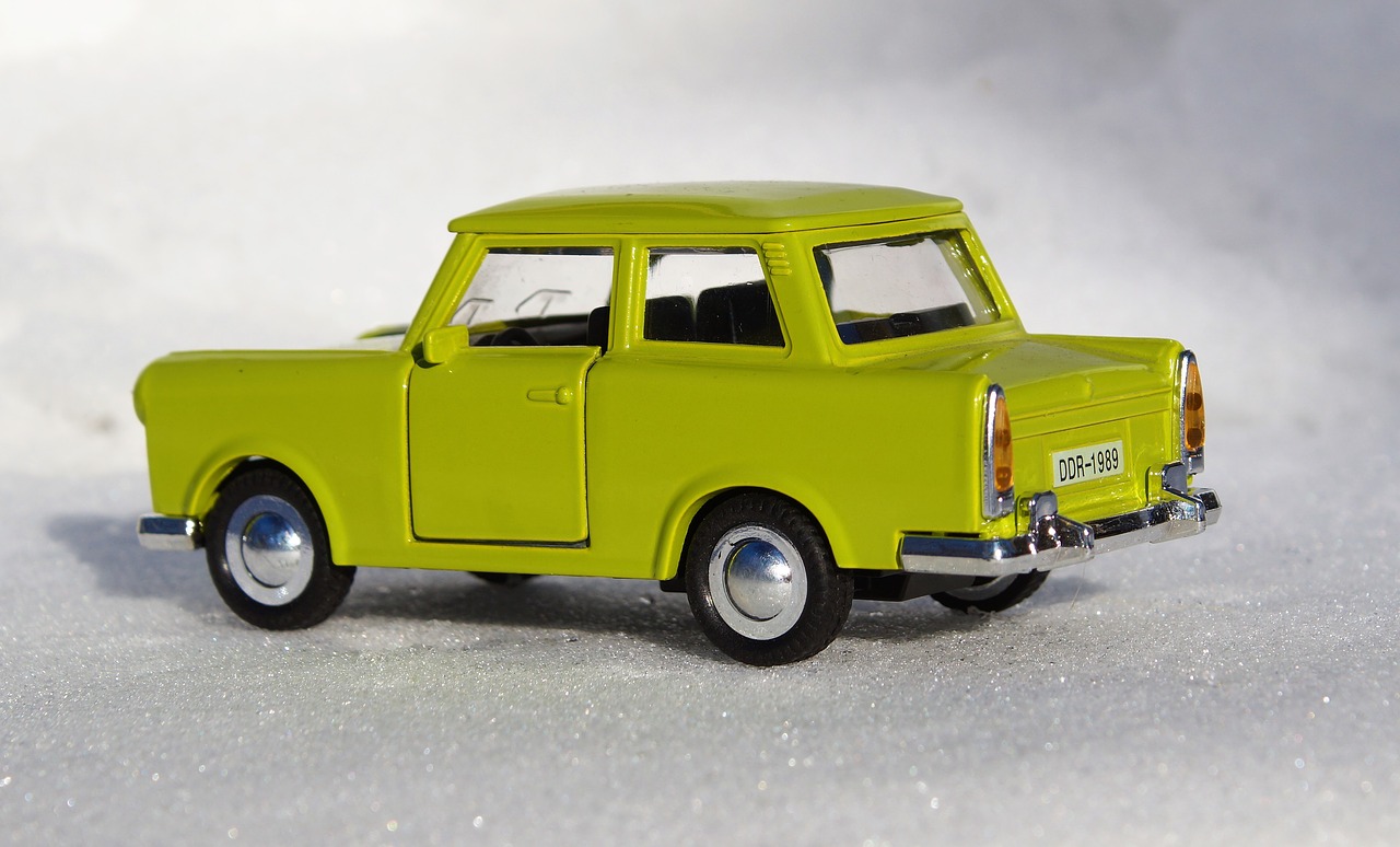 Image - model car satellite auto ddr trabi