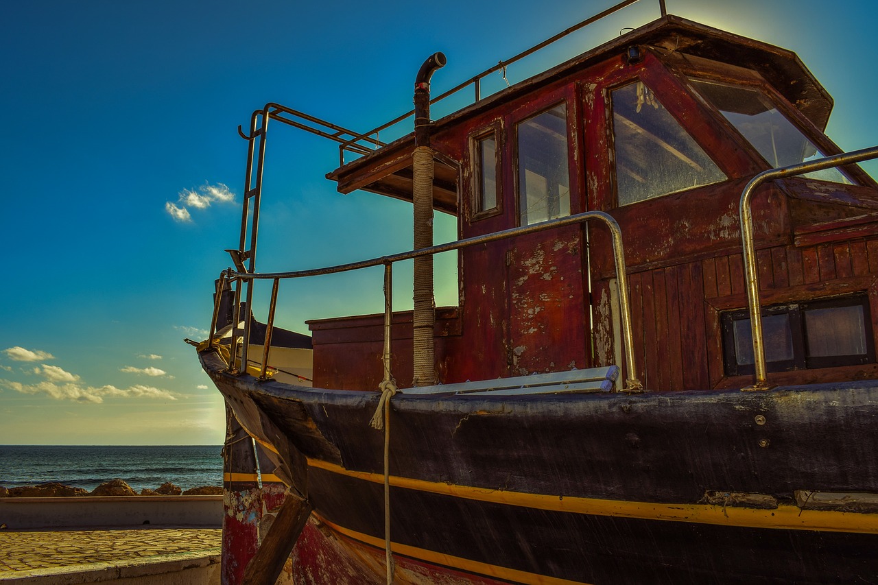 Image - boat grounded repair harbor vessel