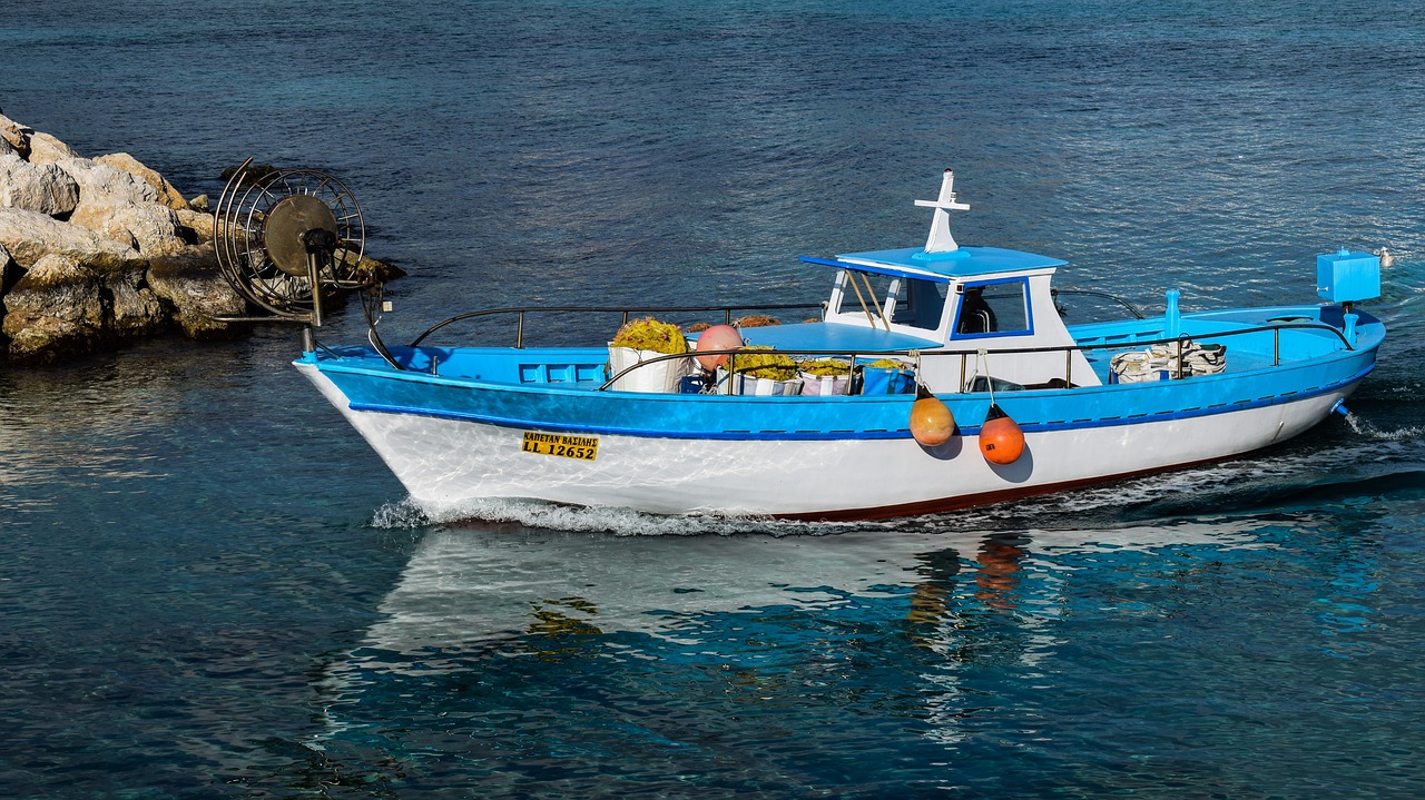 Image - fishing boat harbor traditional