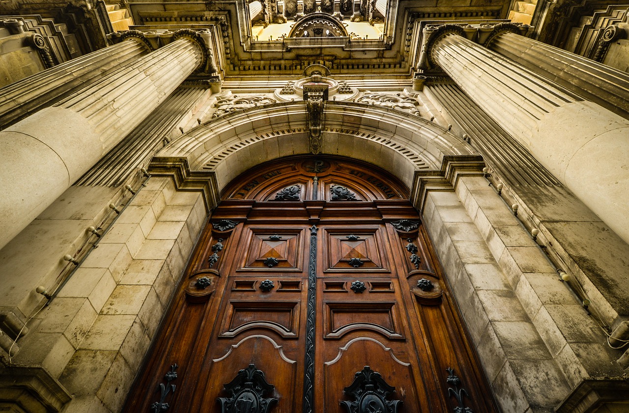 Image - malta church door gothic maltese