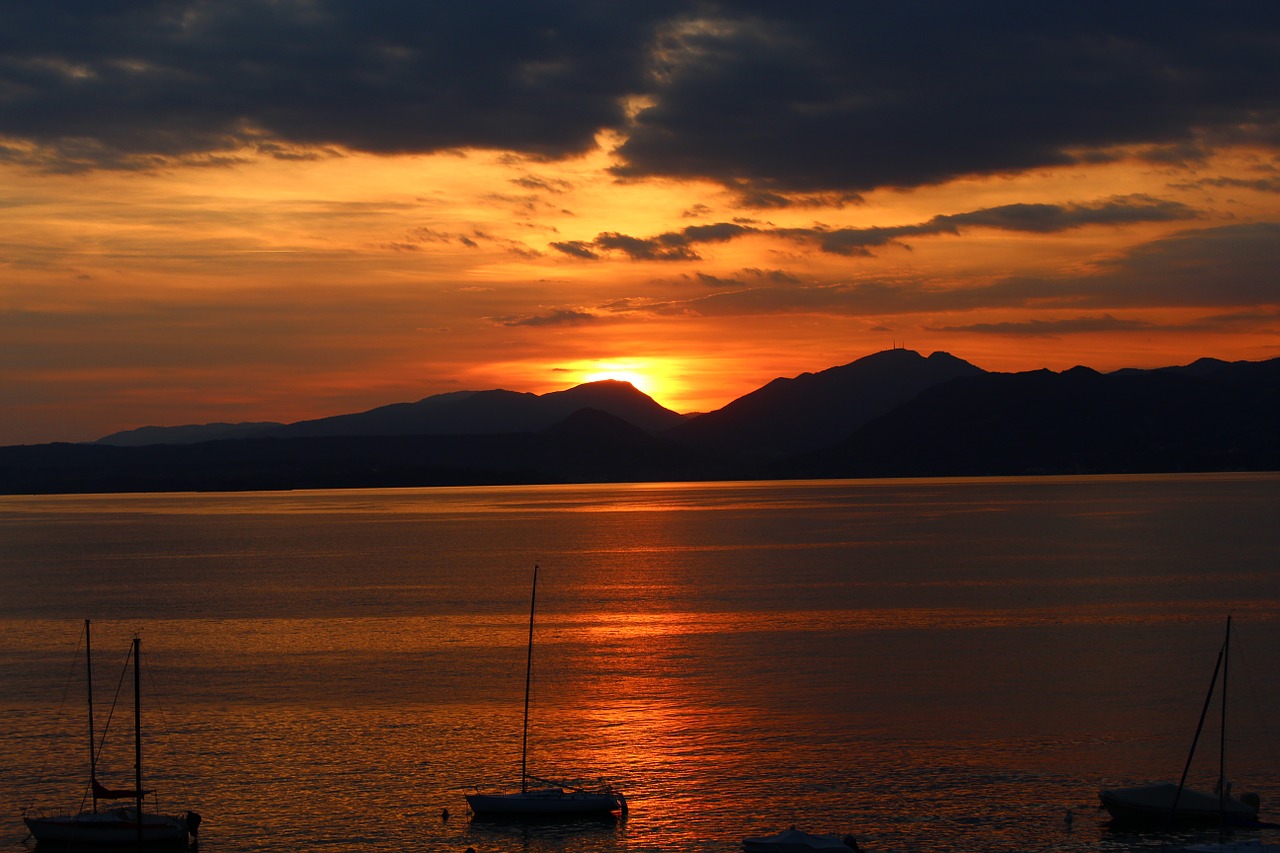 Image - garda sunset mountains mood dusk