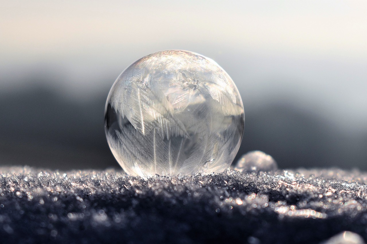 Image - soap bubbles frozen frozen bubble