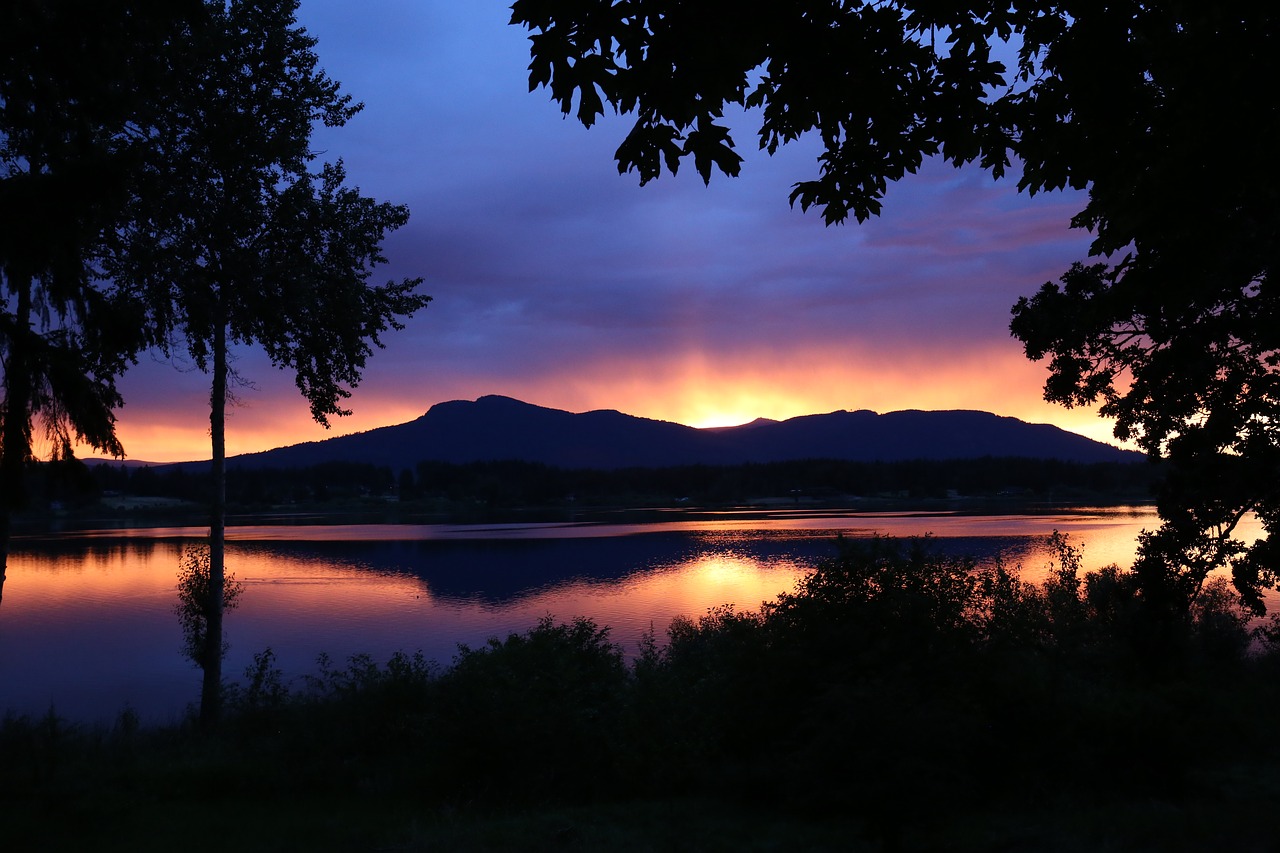 Image - mountain sunset lake landscape
