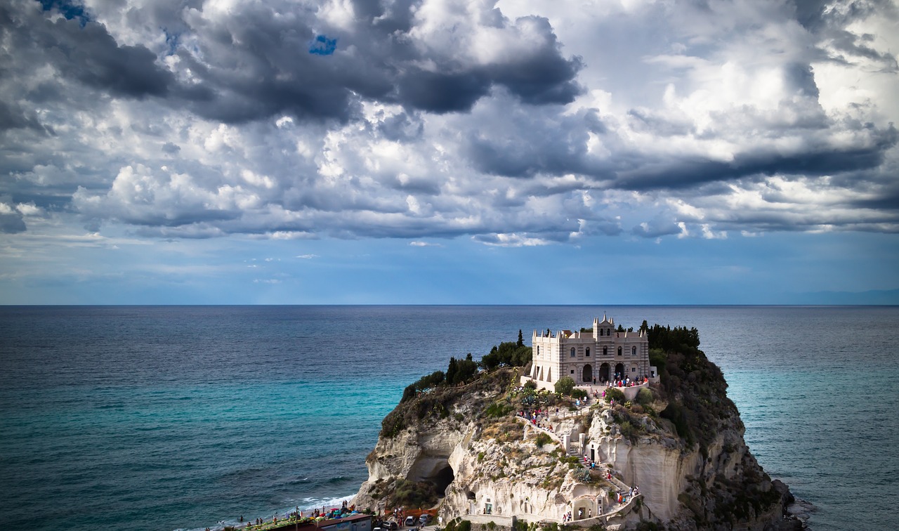 Image - tropea calabria italy monument