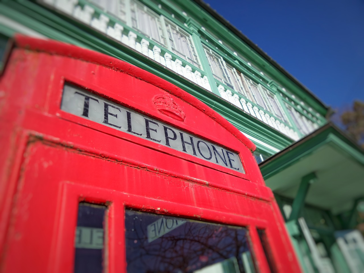 Image - telephone booth public britain red