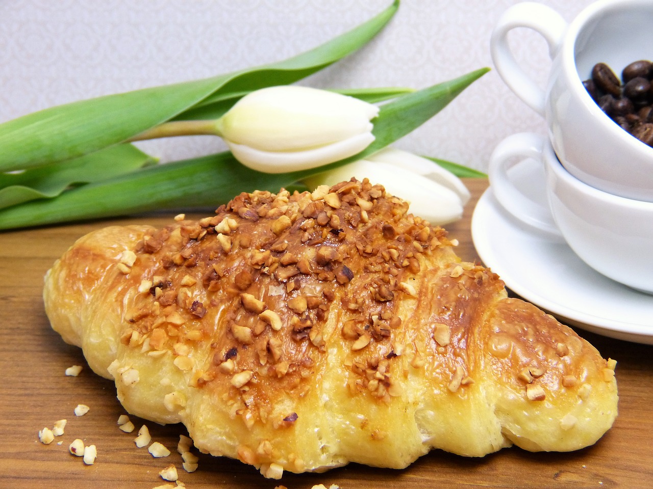 Image - croissant bake breakfast food