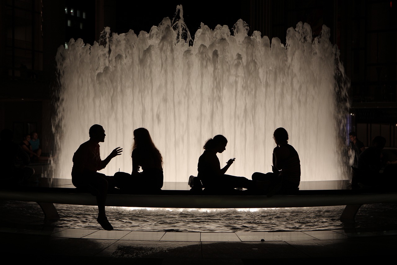 Image - fountain people silhouette city