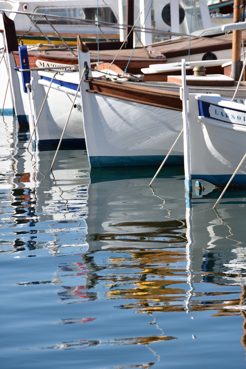 Image - marseille old port boats water