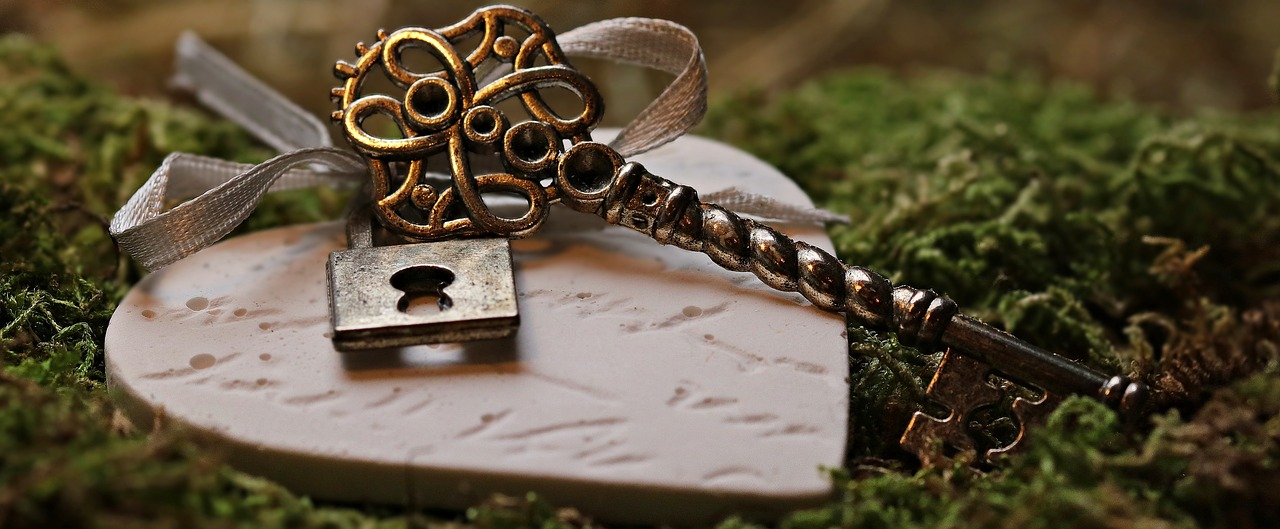 Image - love heart key castle