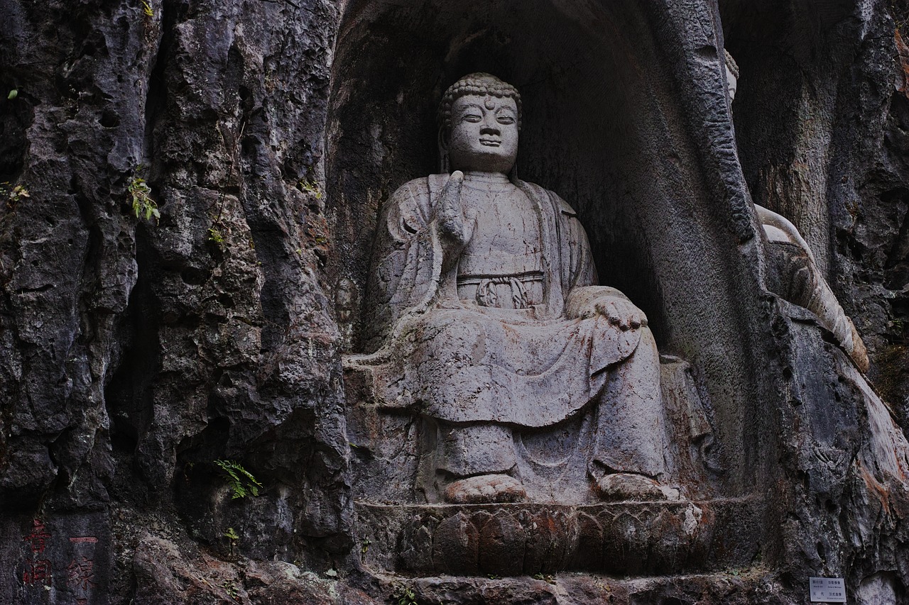 Image - hangzhou lingyin temple klippe