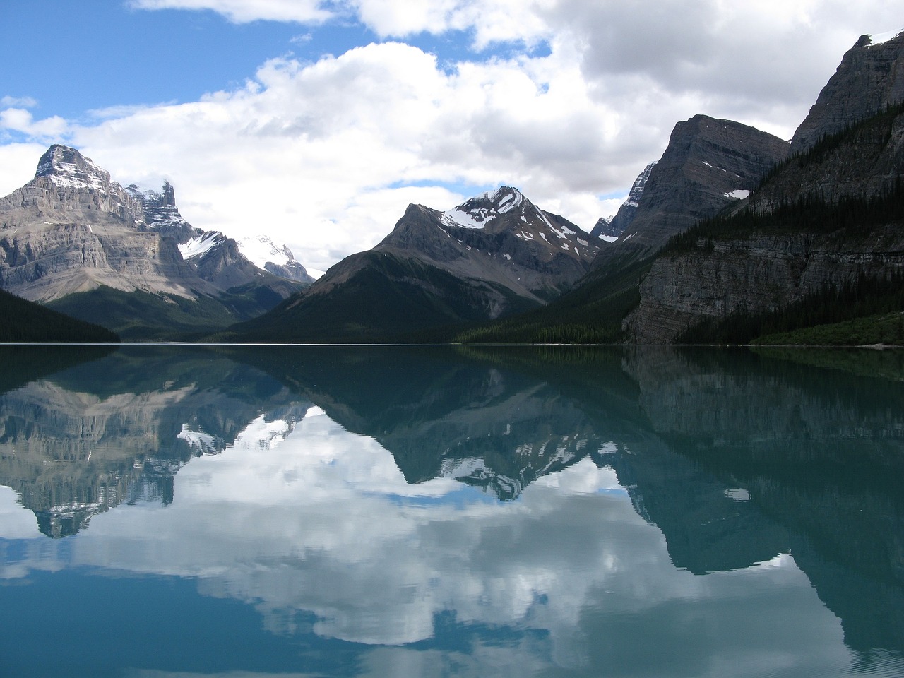 Image - landscape scenic maligne lake