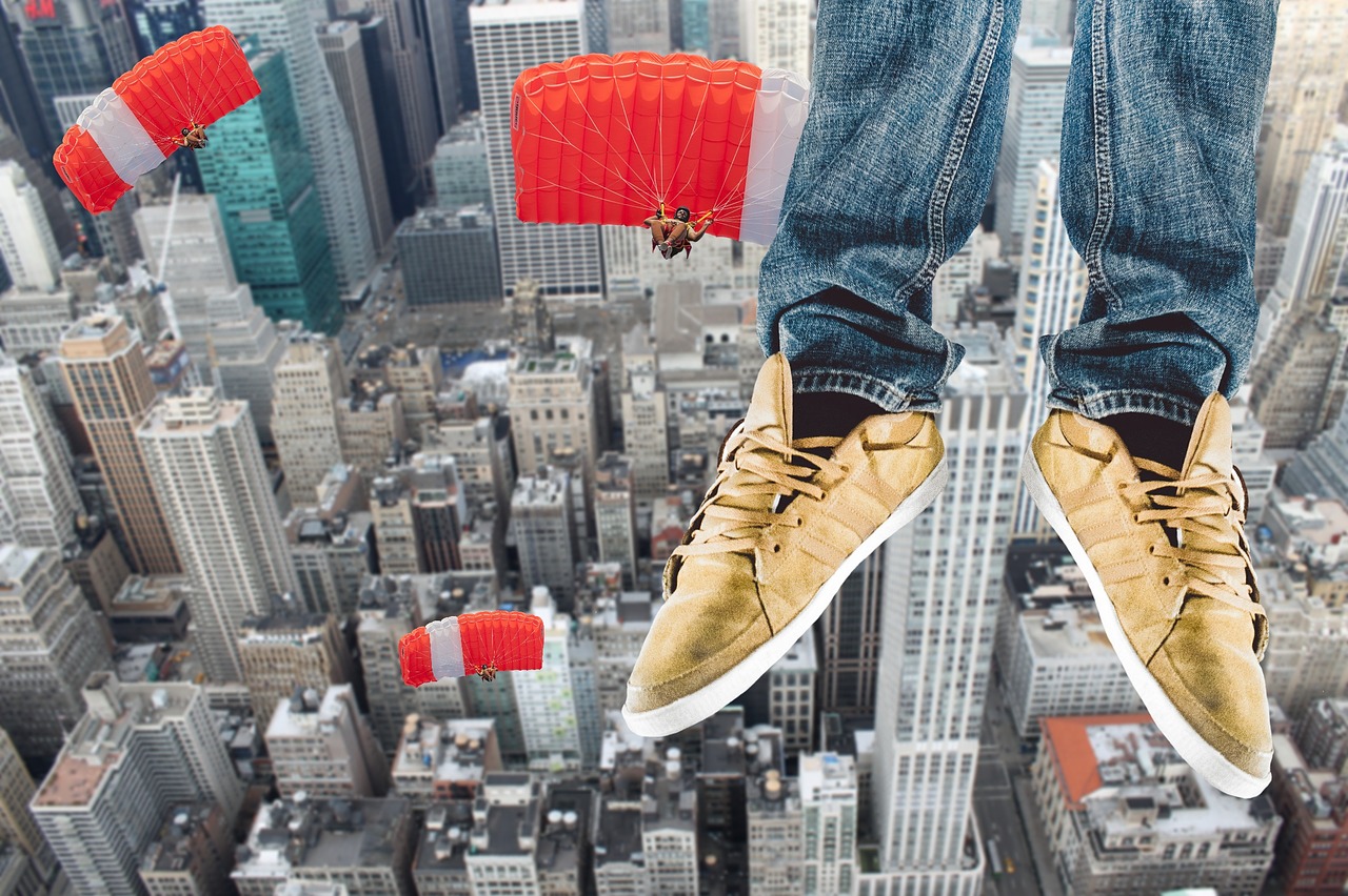 Image - skydiving new york america big city