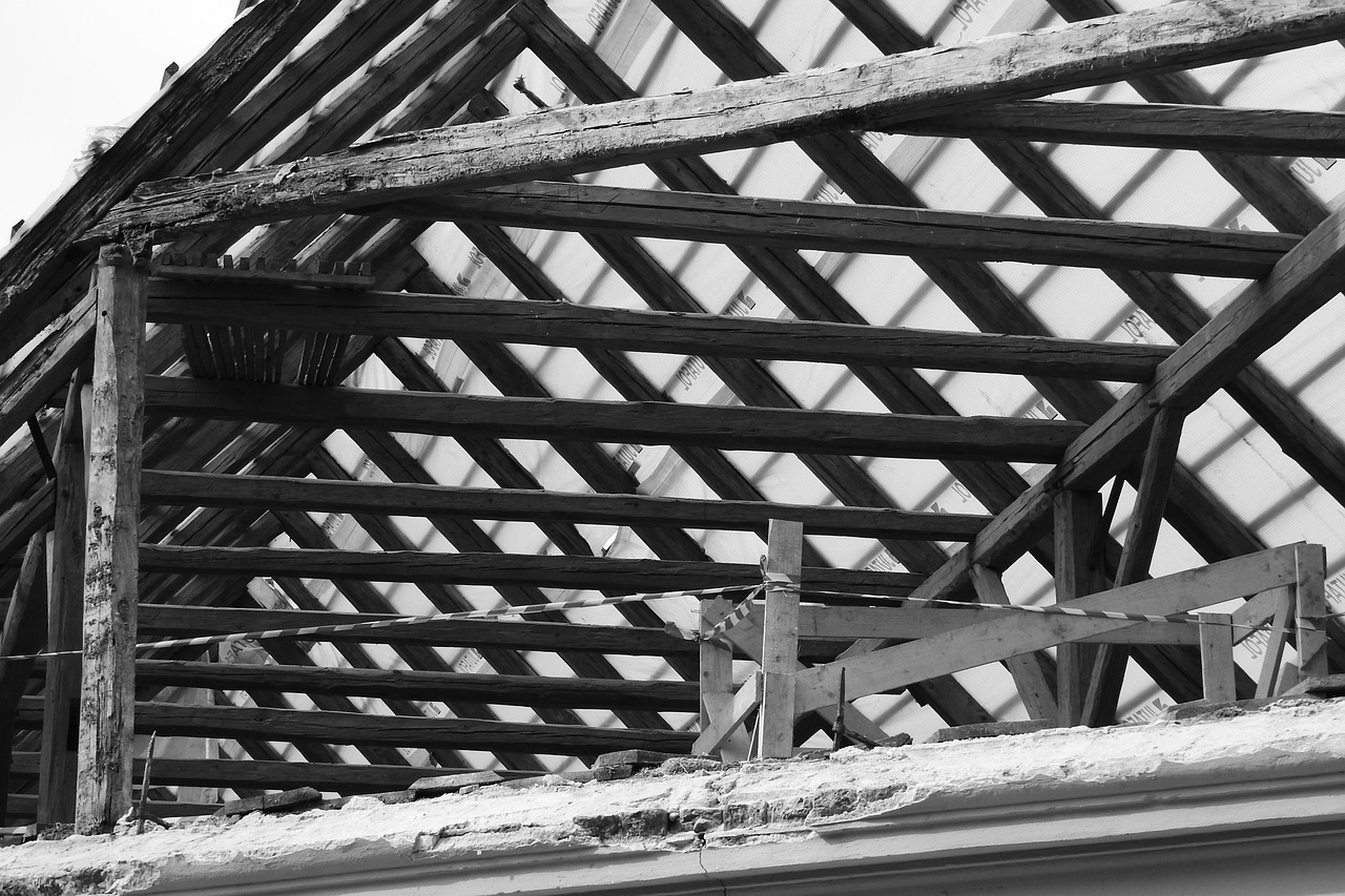 Image - roof reconstruction farmhouse beams