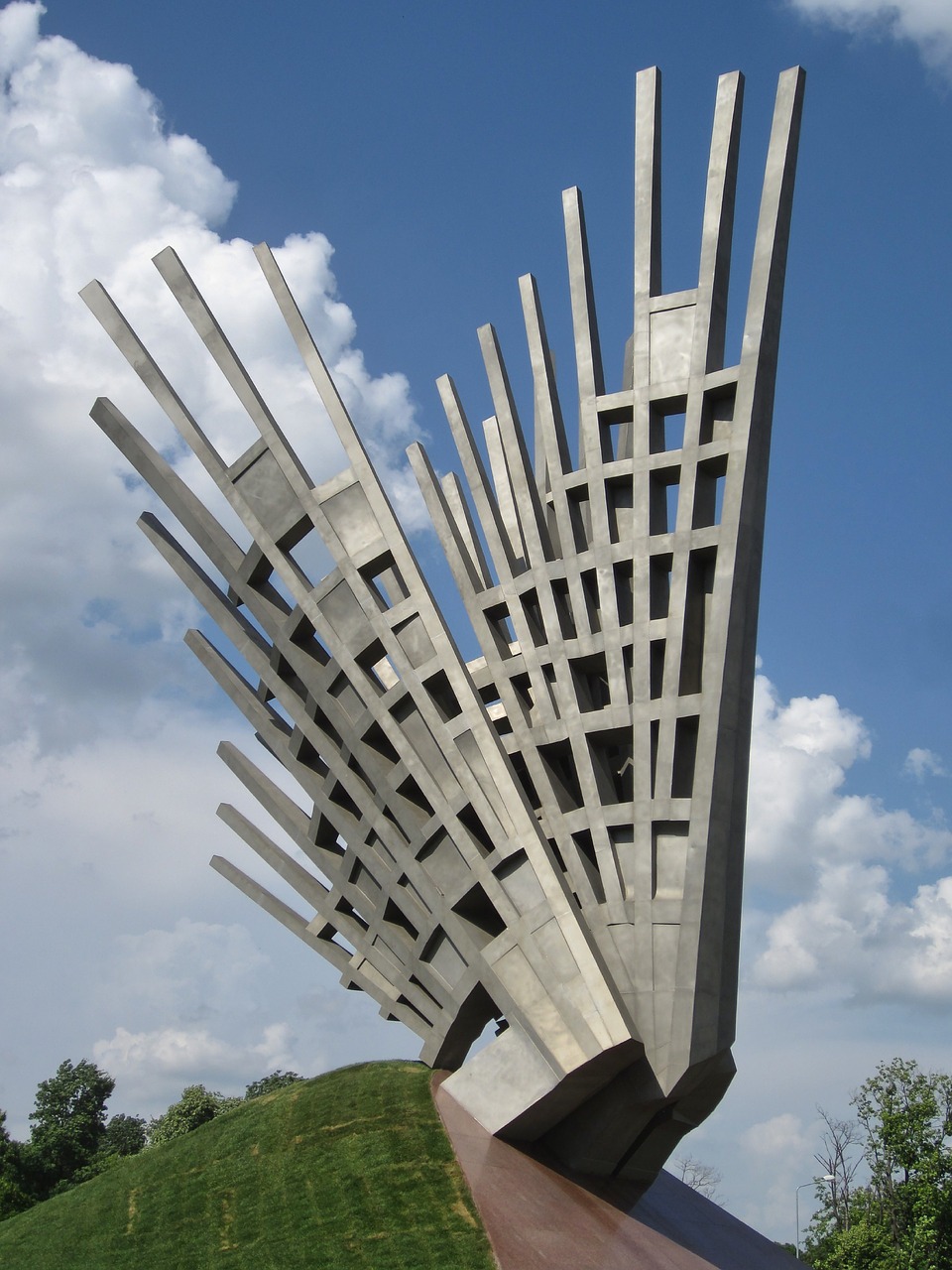 Image - wings monument architecture symbol