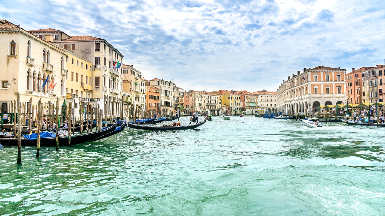 Image - travel holiday venice gondolas