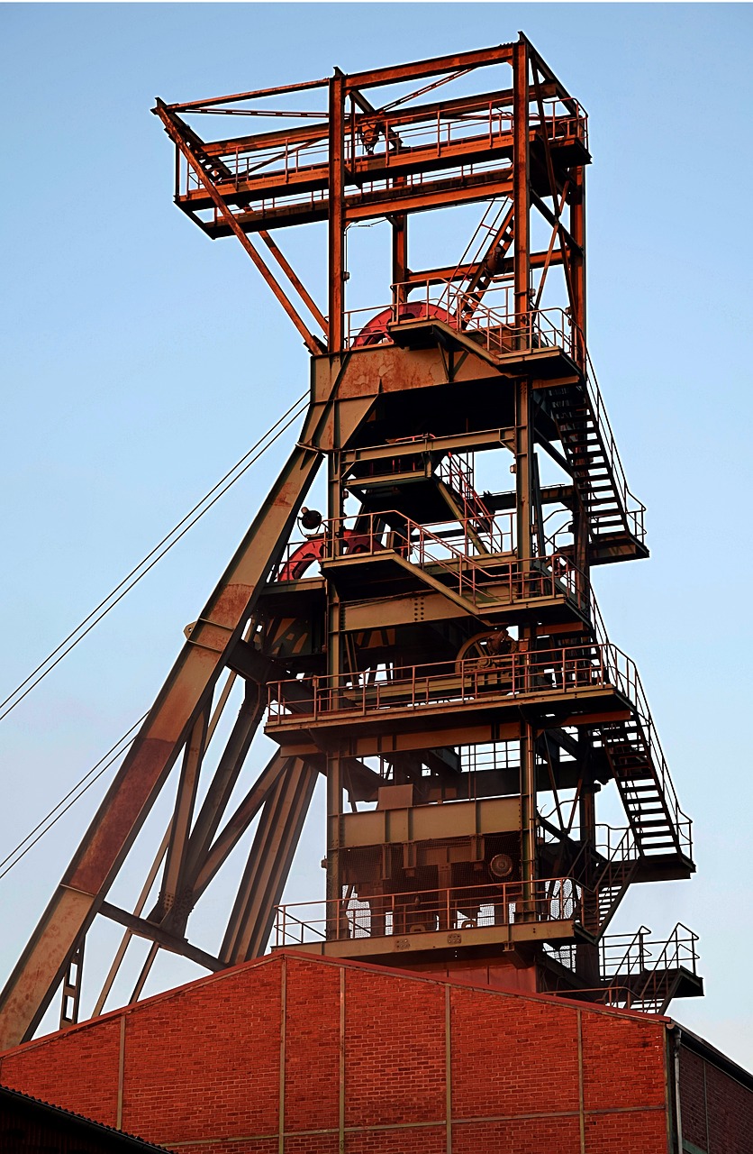 Image - headframe evening sun bay system