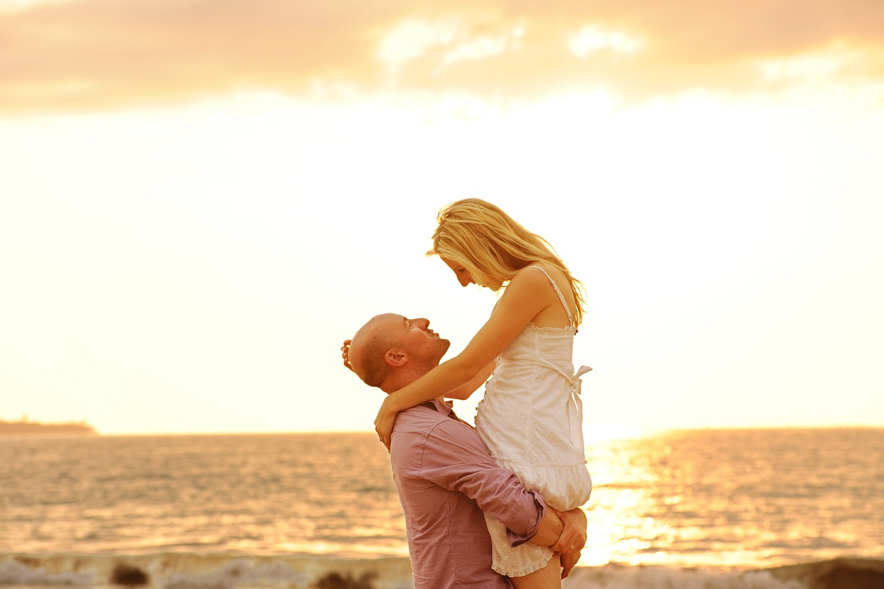 Image - valentine sunset beach couples