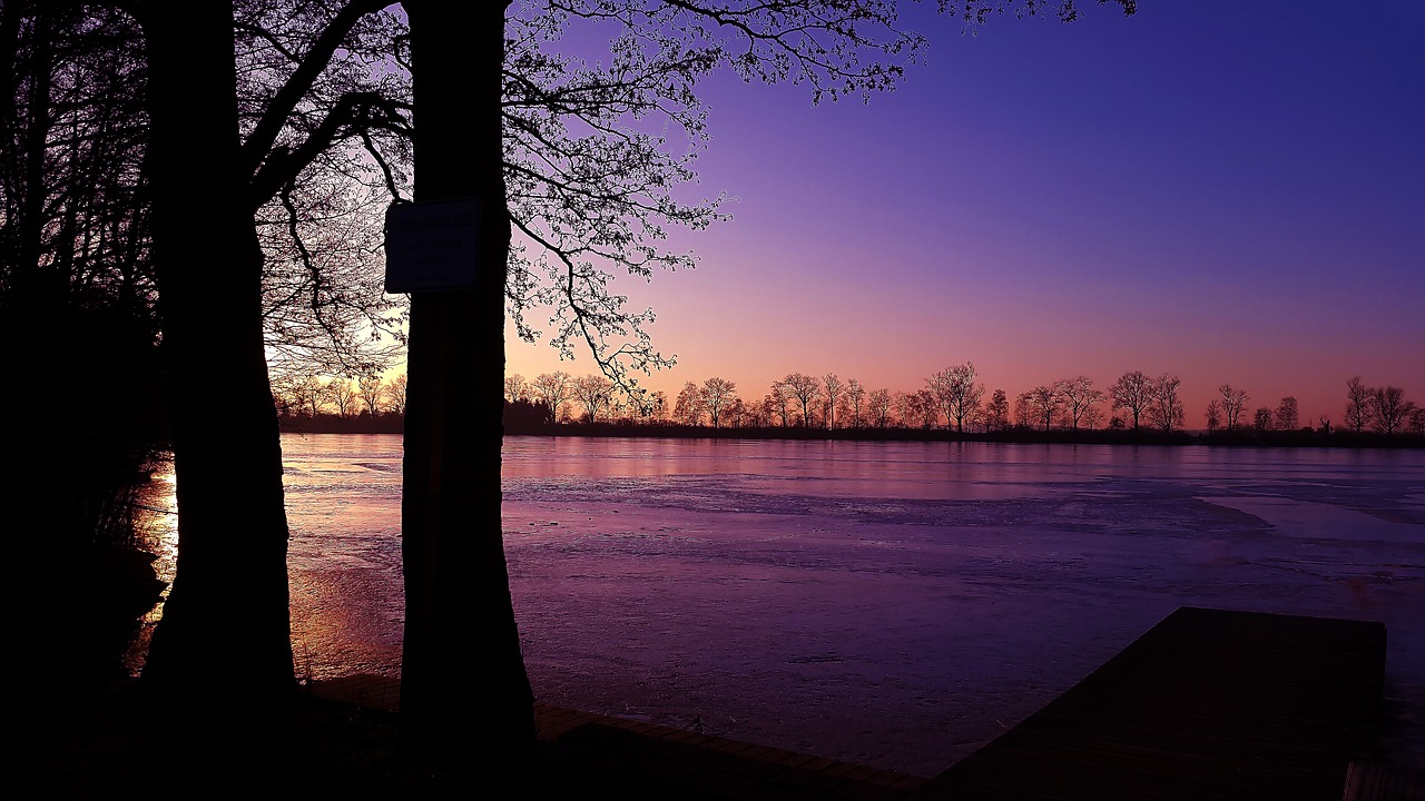 Image - twilight lake sunset waters water