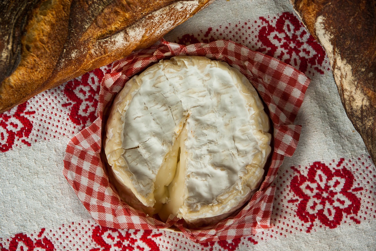 Image - normandy camembert cheese milk