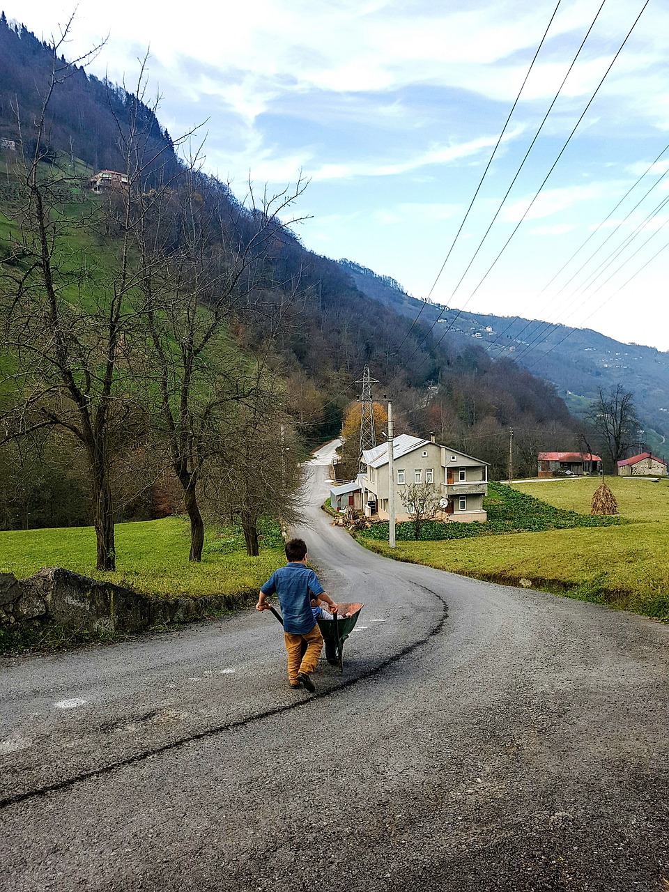 Image - child road nature