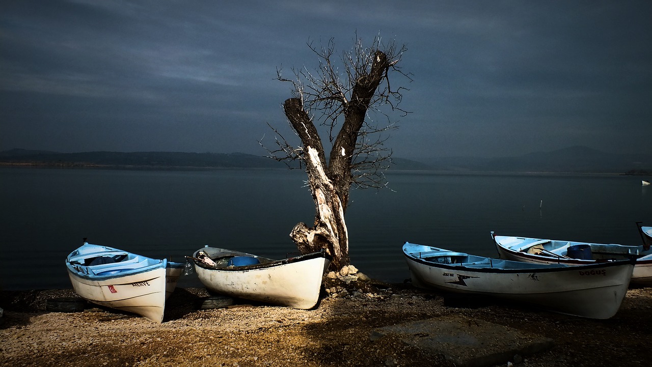 Image - boat lake beach landscape nature